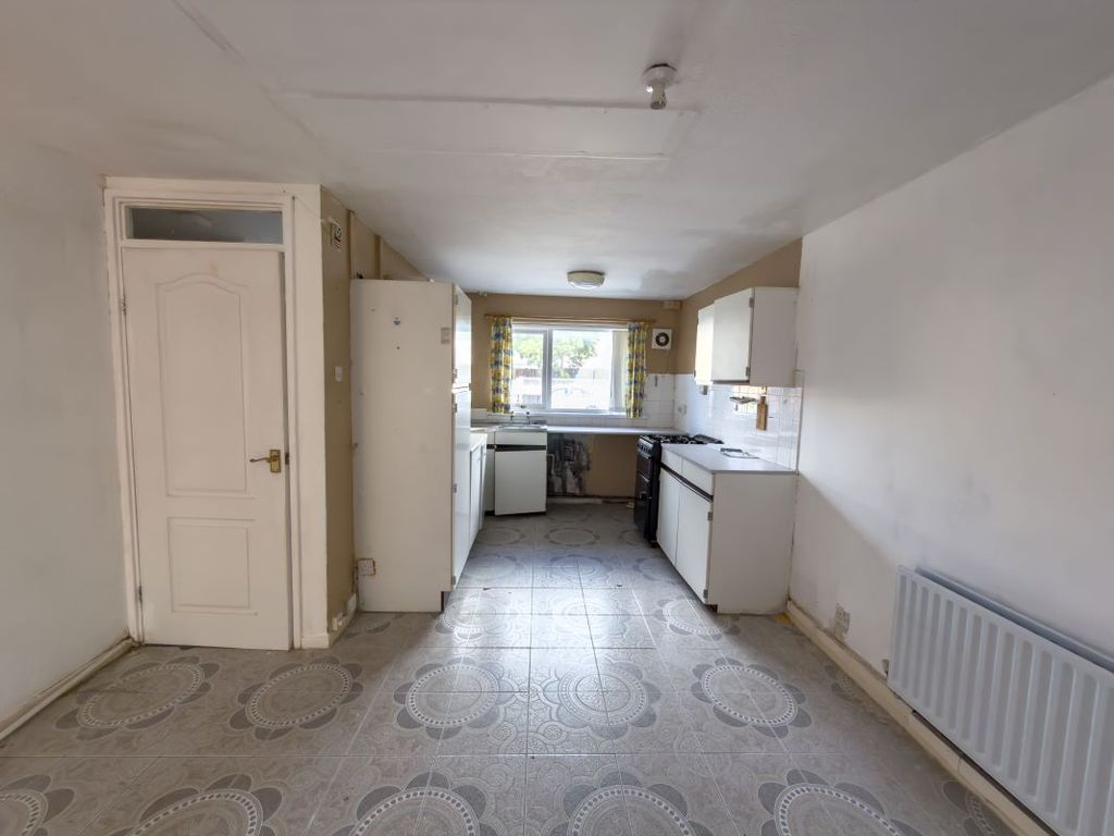 Property photo 3 of 10 Image 3