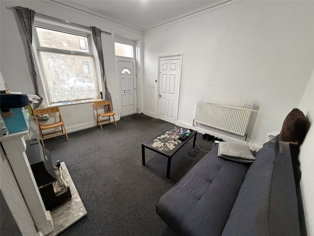 Property photo 2 of 8 Picture No. 08