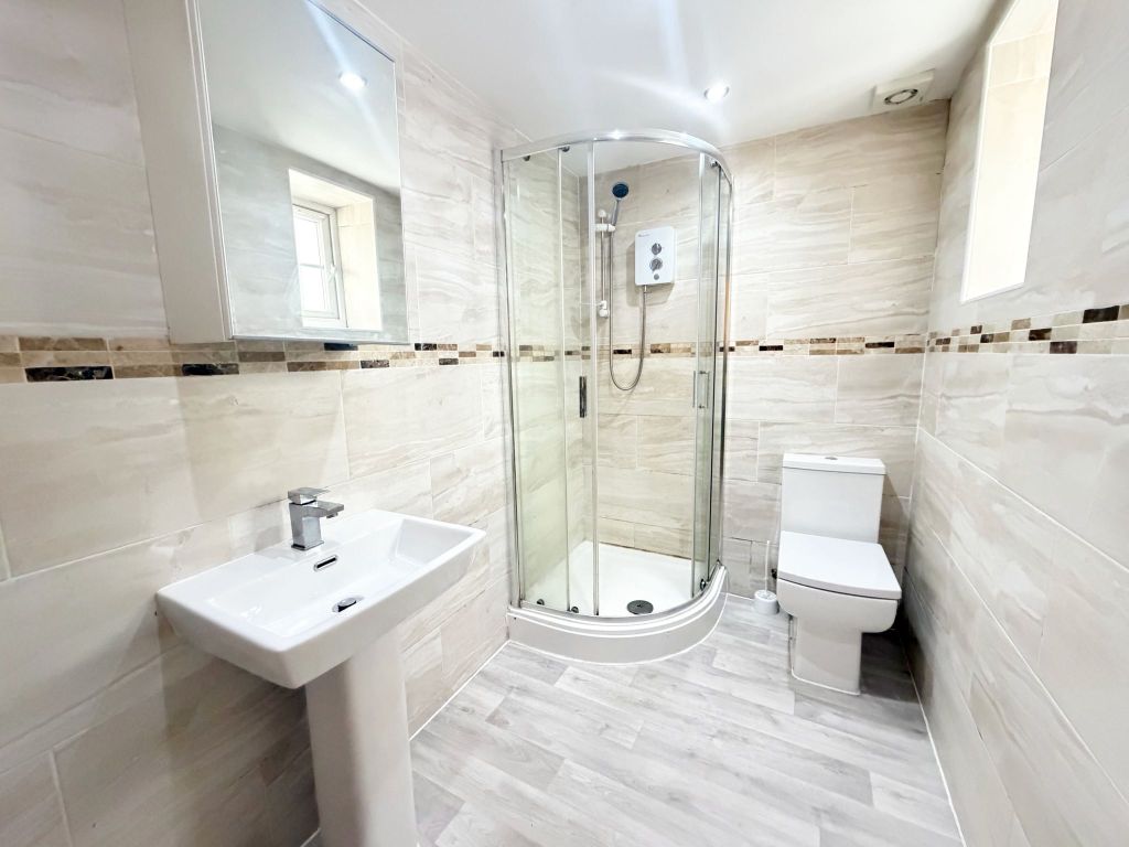 Property photo 3 of 3