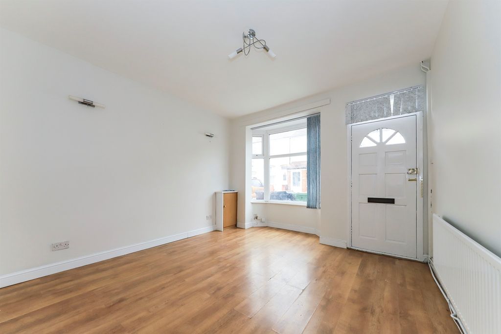 Property photo 3 of 14