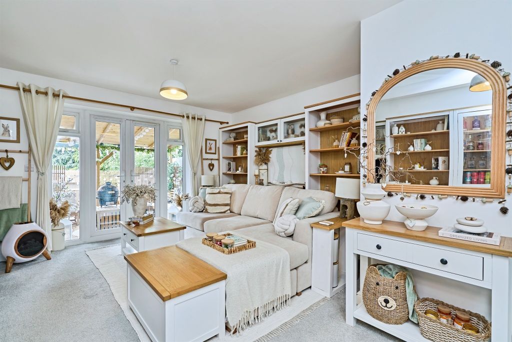 Property photo 3 of 15