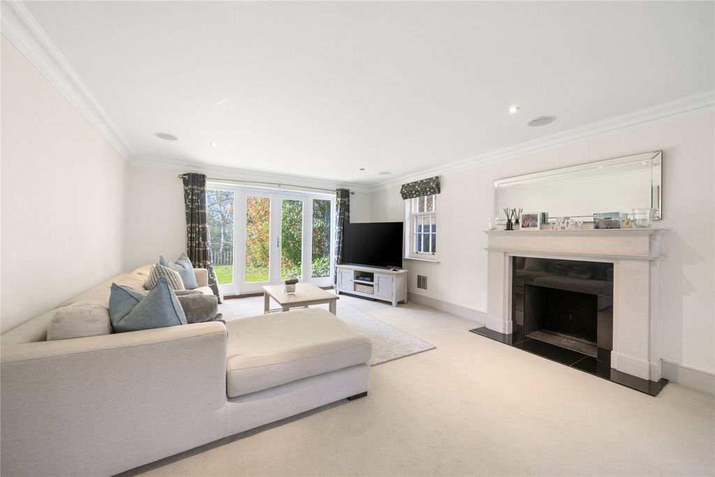 Property photo 3 of 9 Picture No. 15