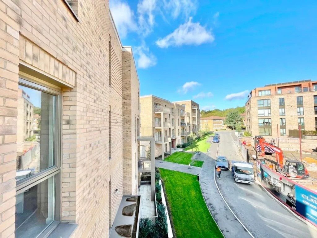 Property photo 3 of 4