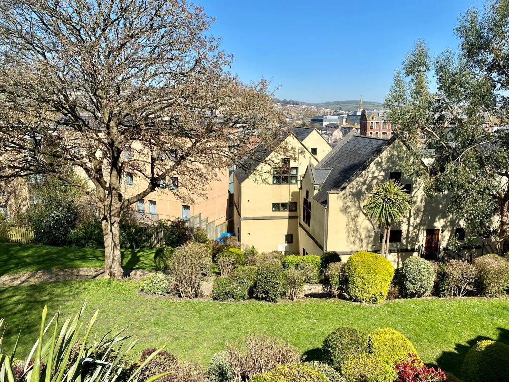 Property photo 2 of 16
