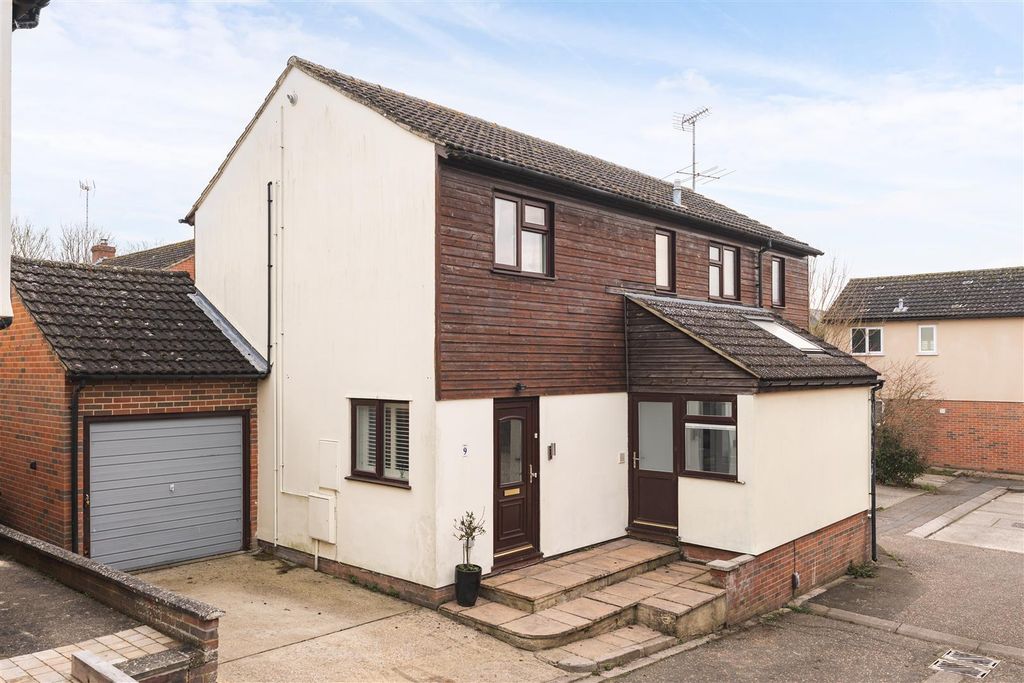 Property photo 1 of 19