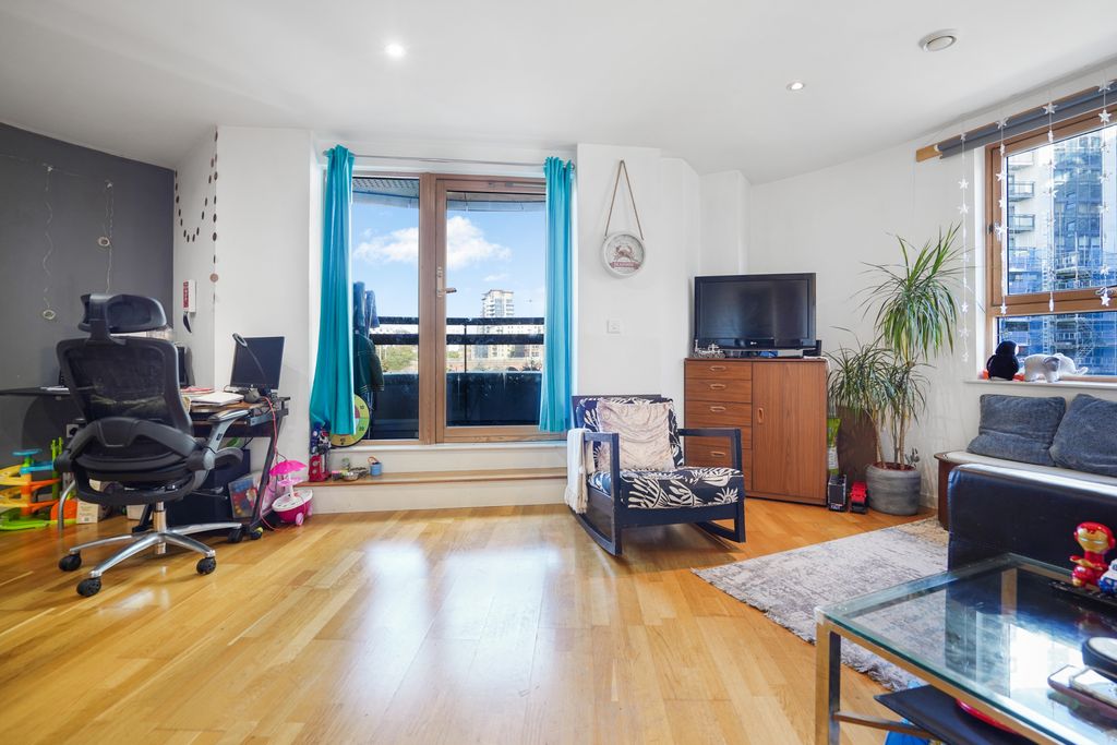 Property photo 3 of 10