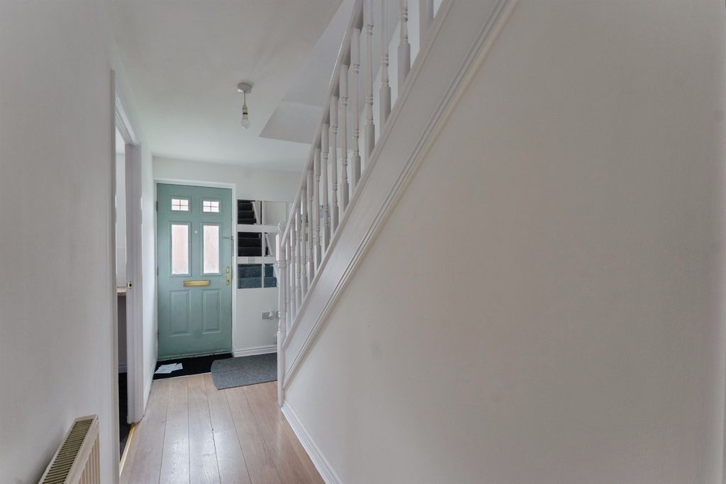 Property photo 3 of 20