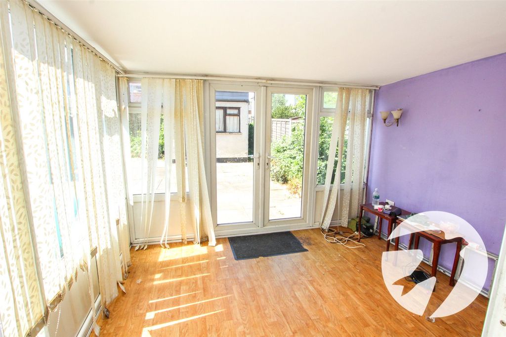 Property photo 3 of 11 Picture No. 04