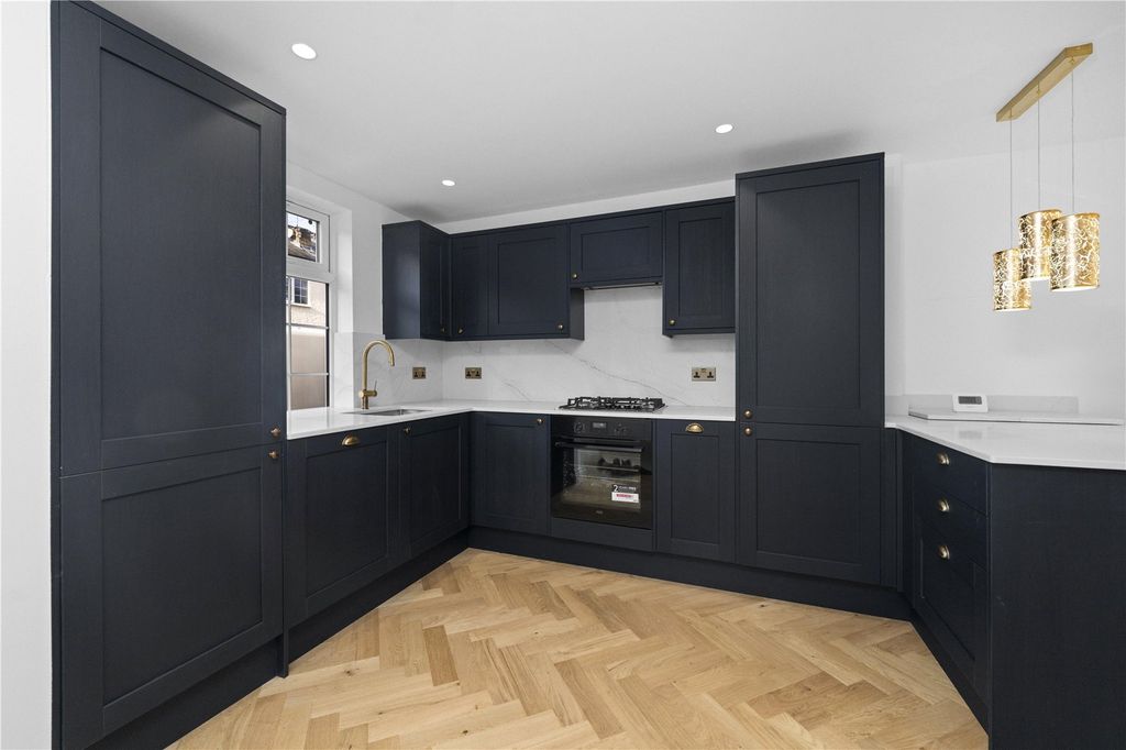 Property photo 2 of 17 Kitchen