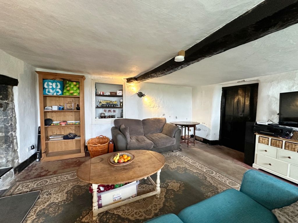 Property photo 3 of 16 5105275