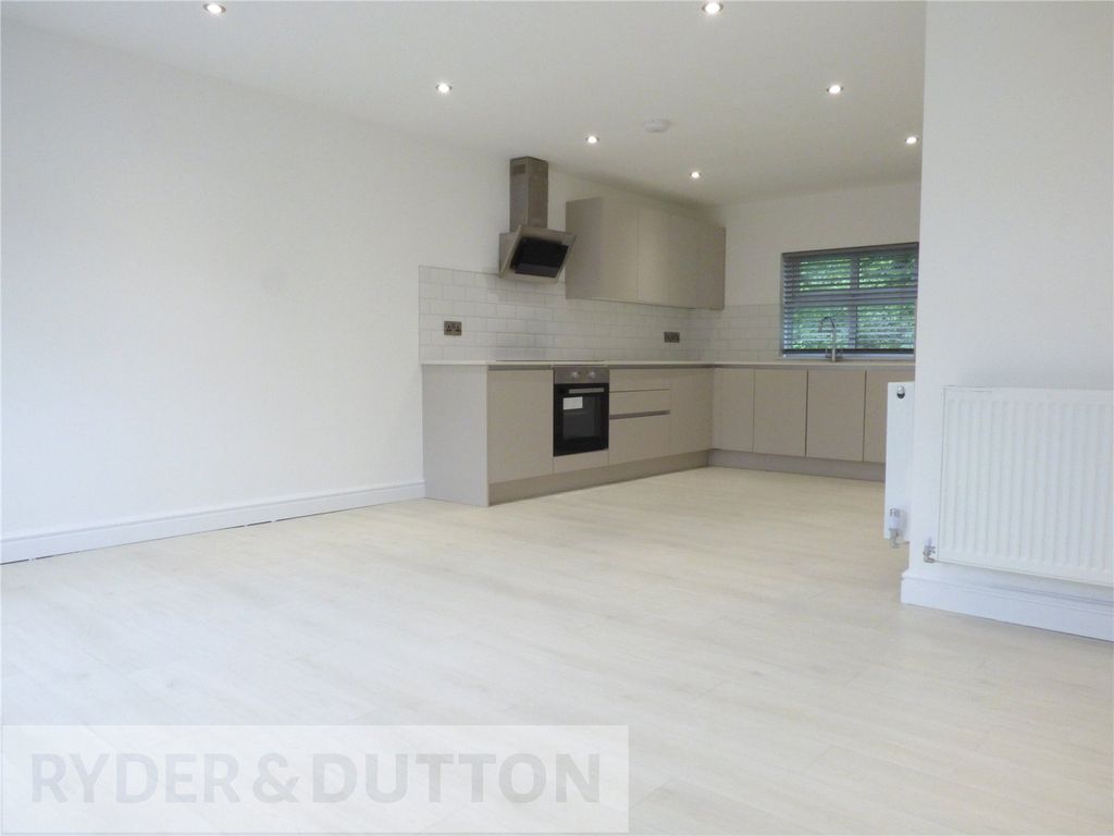 Property photo 2 of 21 Lounge/Kitchen