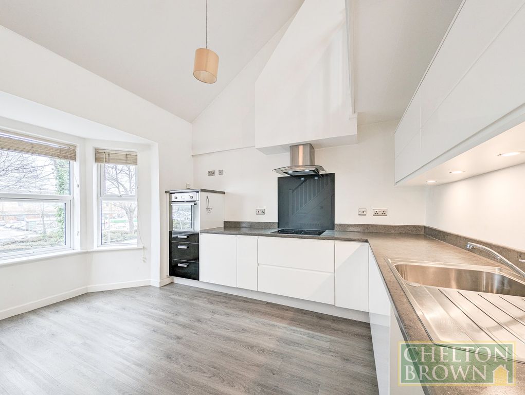 Property photo 3 of 17 Kitchen/Diner