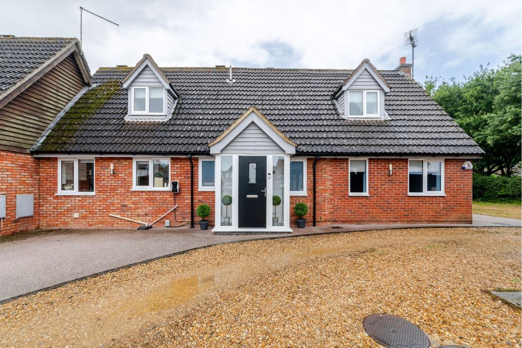 Property photo 1 of 39