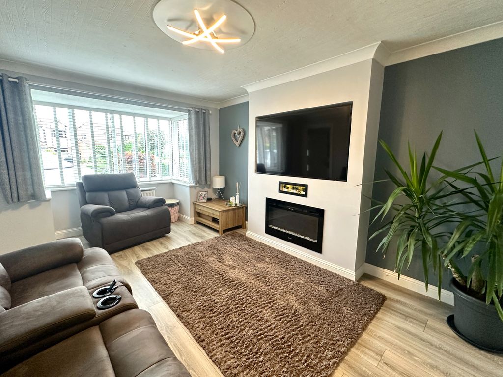 Property photo 2 of 38