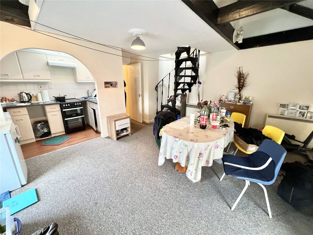 Property photo 3 of 8 Picture No. 04