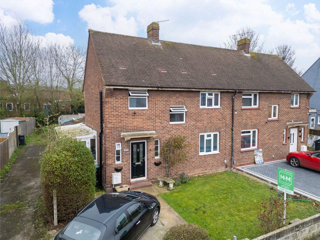Property photo 1 of 18 4823410
