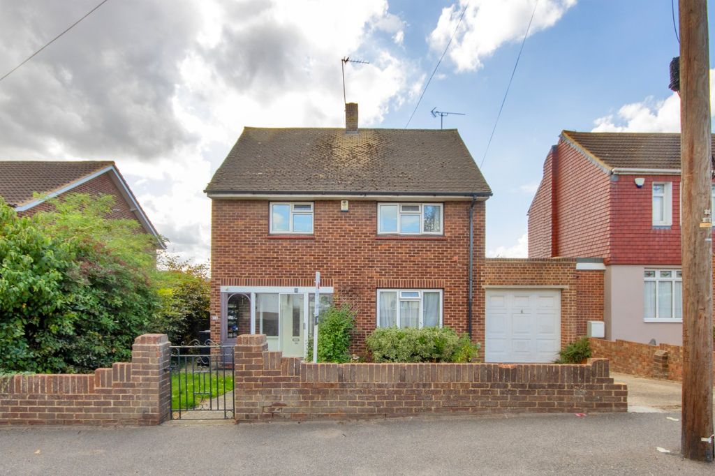 Property photo 1 of 16 External