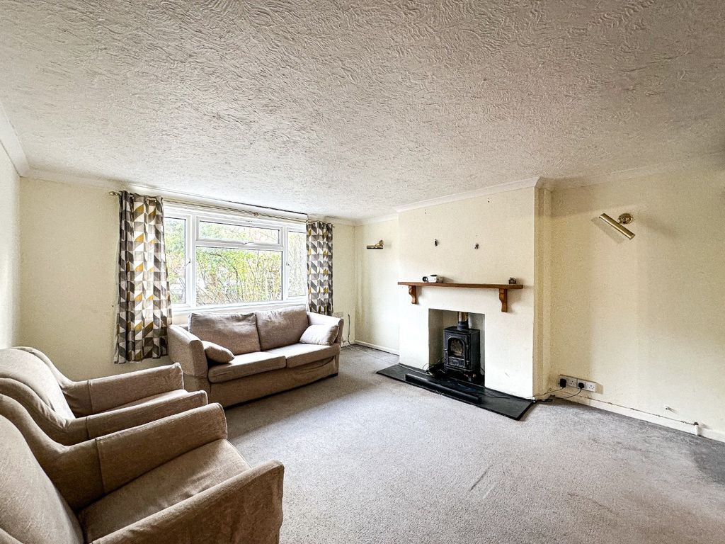 Property photo 2 of 22 4514656