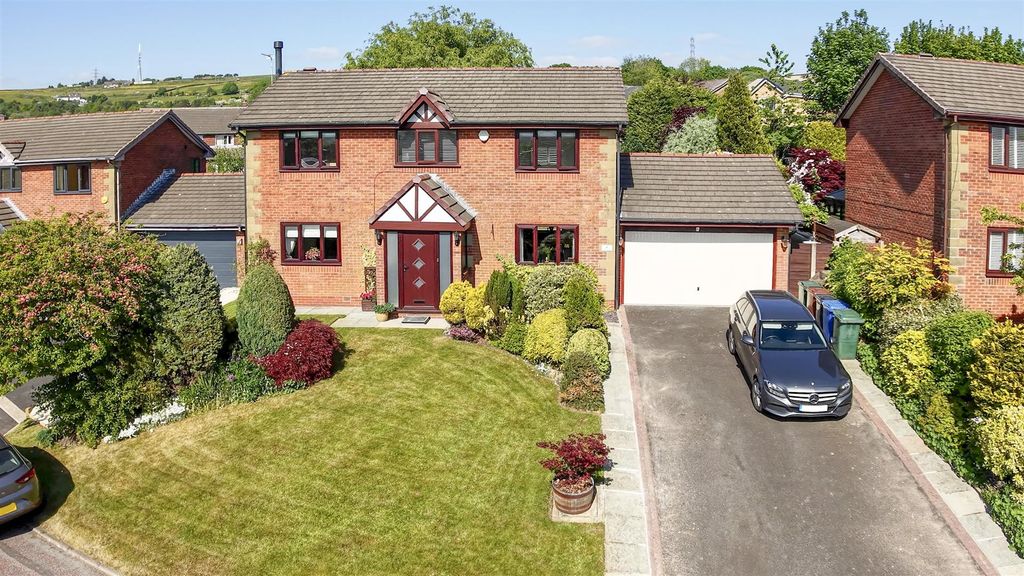 Property photo 1 of 41 Front Aerial