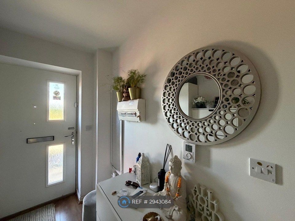 Property photo 1 of 35
