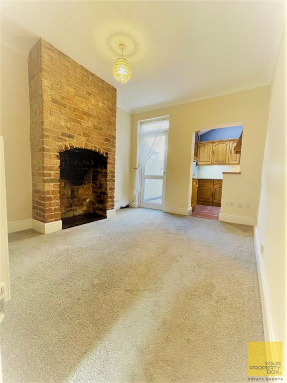 Property photo 3 of 7 Img_3863