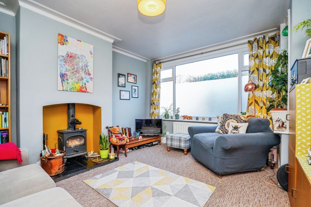 Property photo 3 of 19