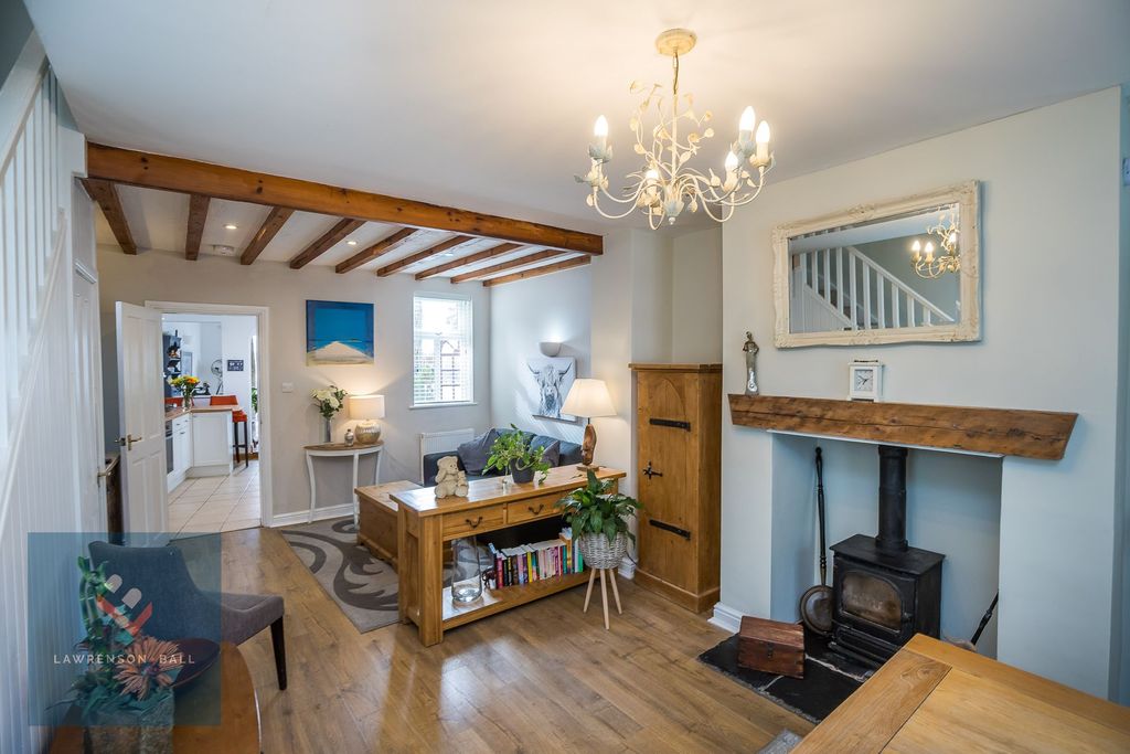 Property photo 2 of 18 Living/Dining Room