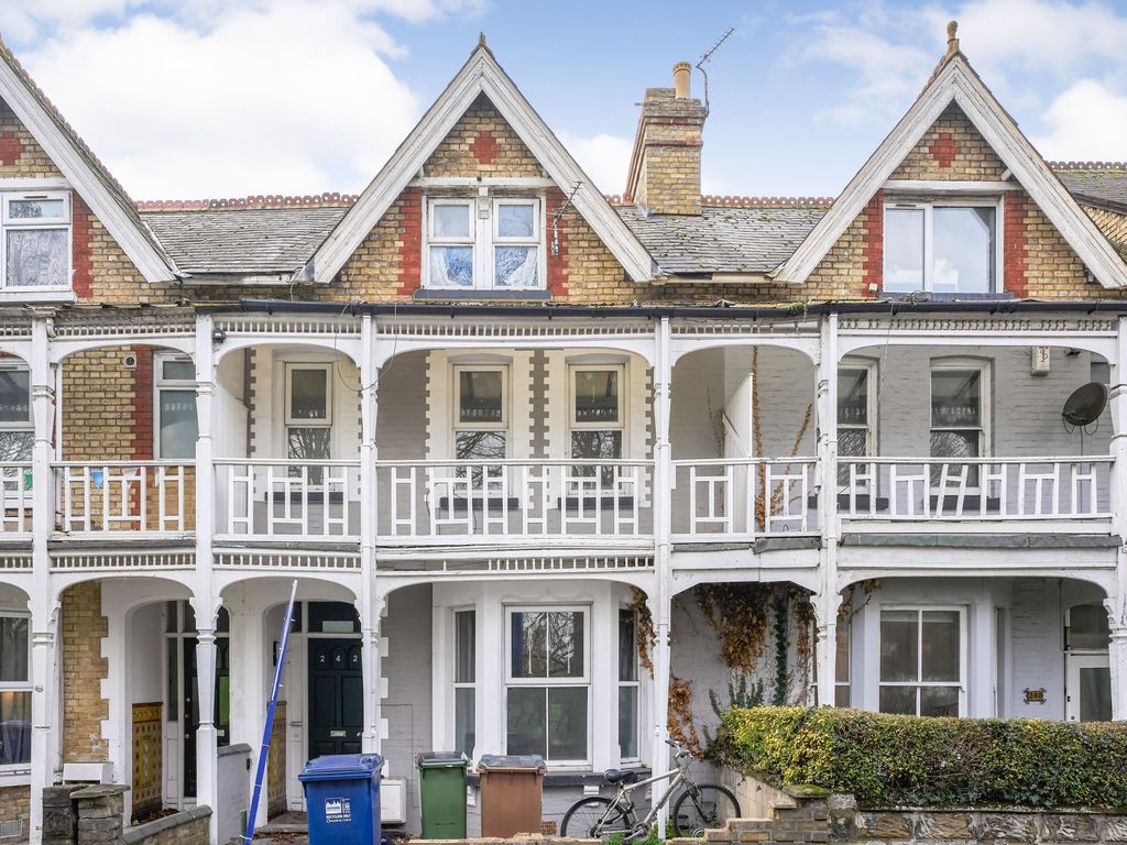 Property photo 1 of 10 30-01-2026__15-43-10_242_Abingdon_Rd_Ian_Allenden_30012026_020.9Wad5.Jpg