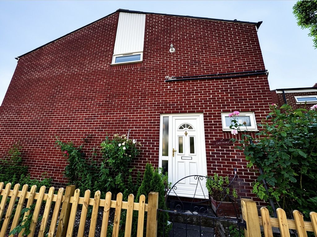 Property photo 1 of 12 Front