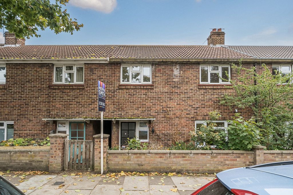 Property photo 1 of 18