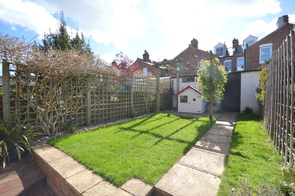 Property photo 1 of 18 Garden