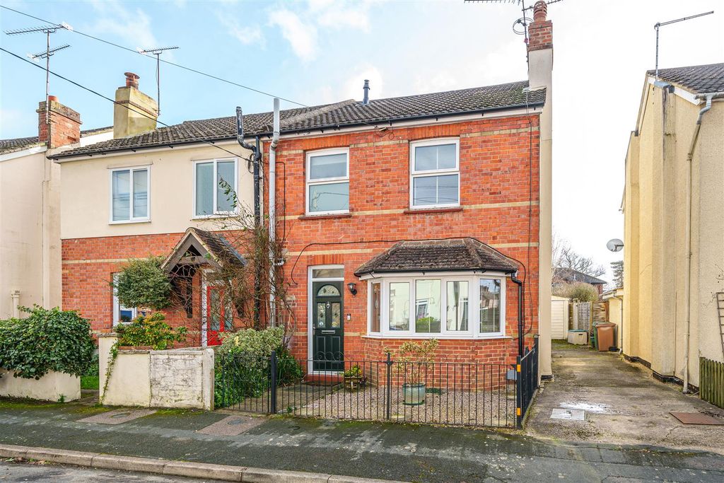 Property photo 1 of 12