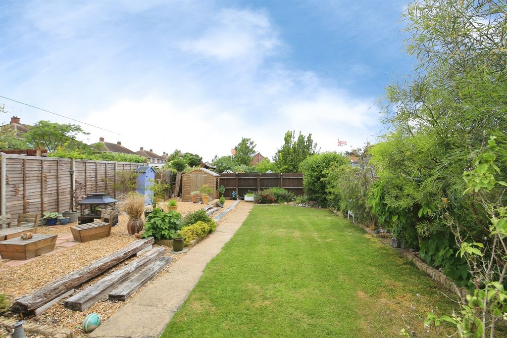 Property photo 3 of 20