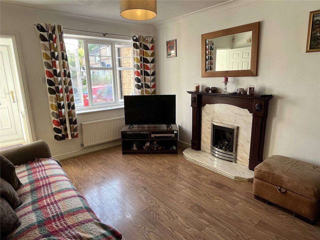 Property photo 2 of 11 Picture No. 08