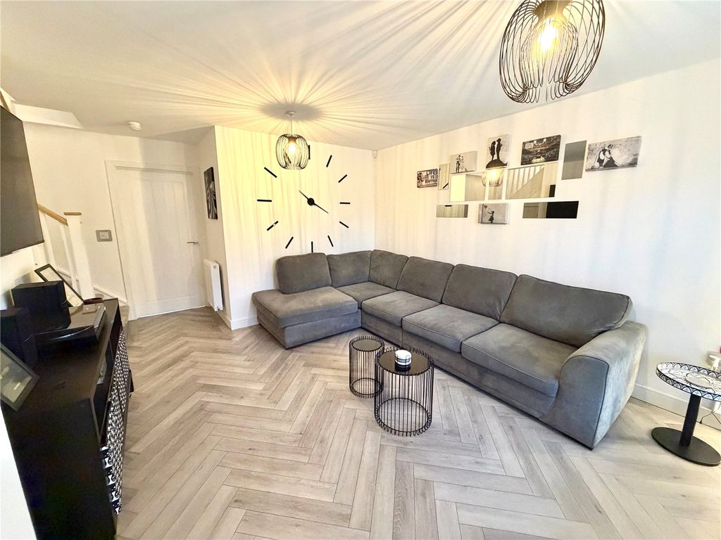 Property photo 2 of 16 Picture No. 05