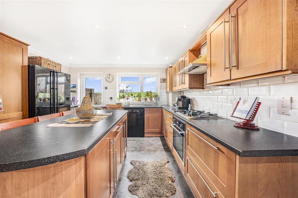 Property photo 3 of 22 Dsc02256.Jpg