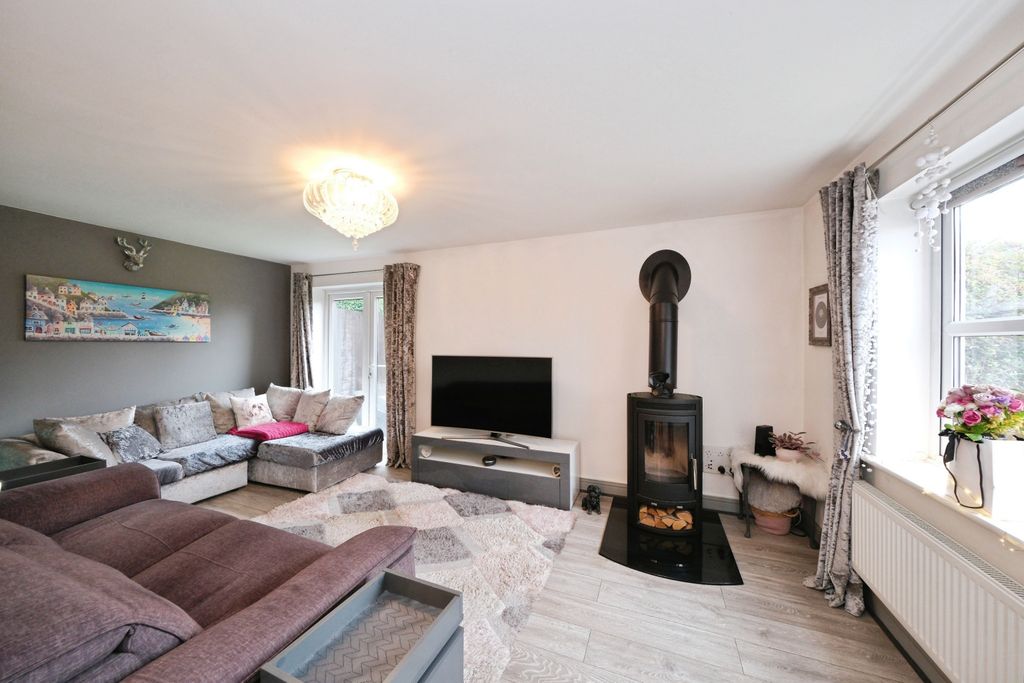 Property photo 2 of 38 Img_8590