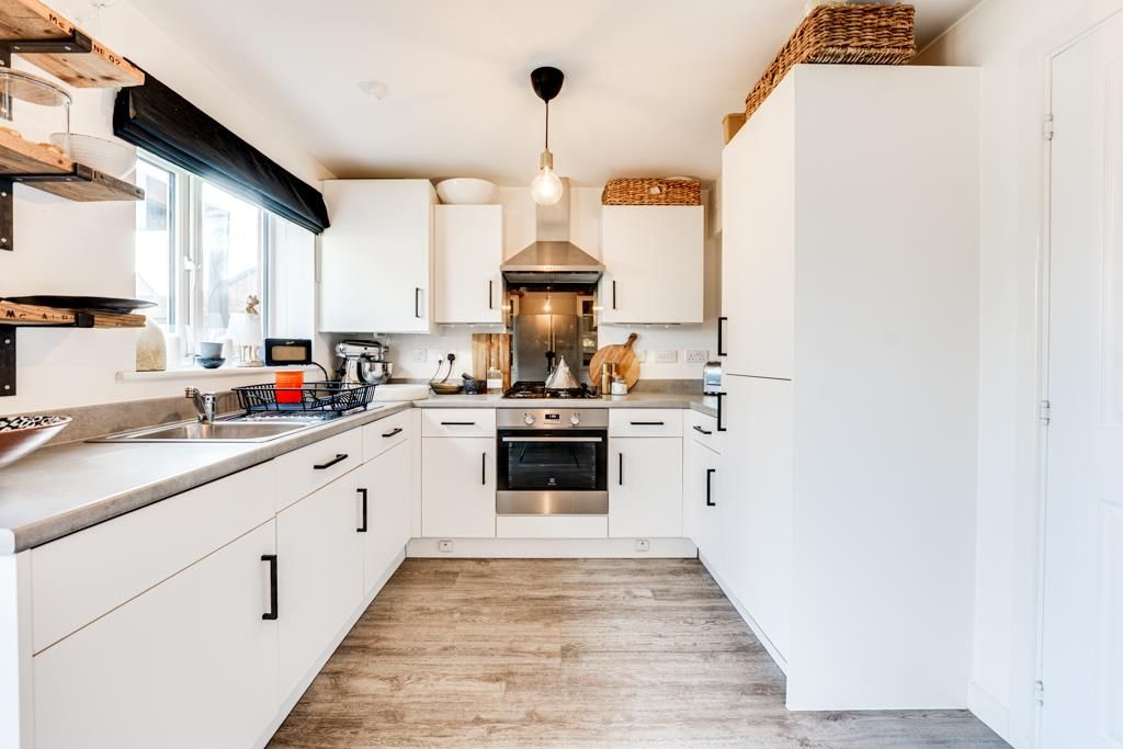 Property photo 2 of 25 9 Thornton Avenue, Barton Seagrave-14.Jpg