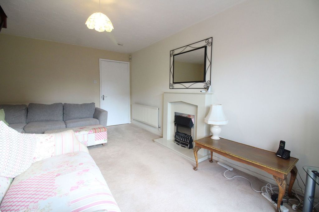 Property photo 3 of 11