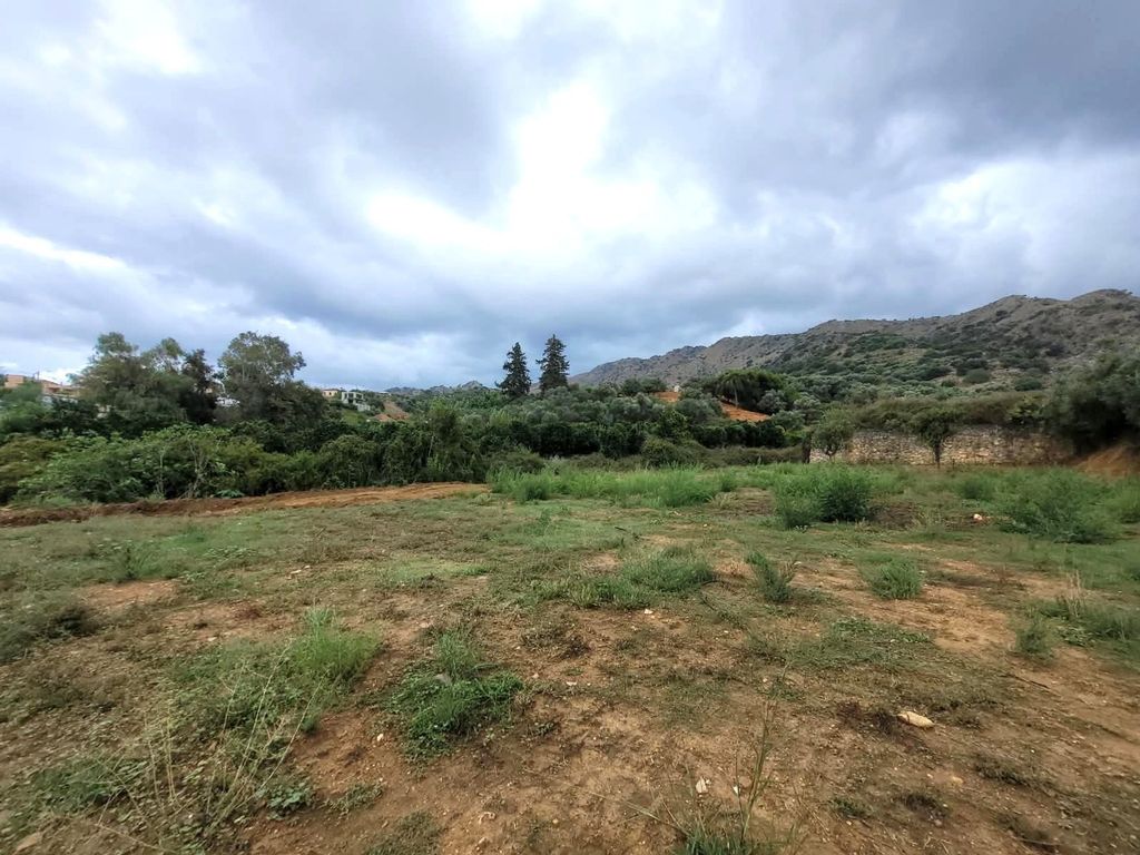 Property photo 1 of 7 Flat, Level And Buildable Plot With Views Of The Surrounding Mountains, Near Chania, Crete