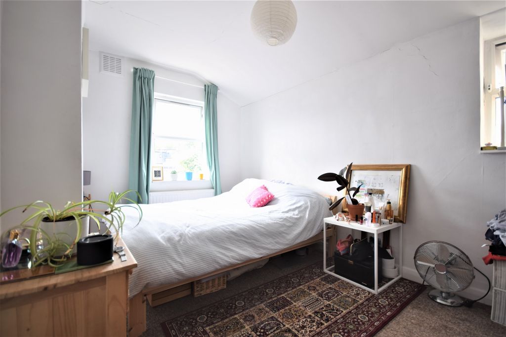 Property photo 2 of 12 Photo 7