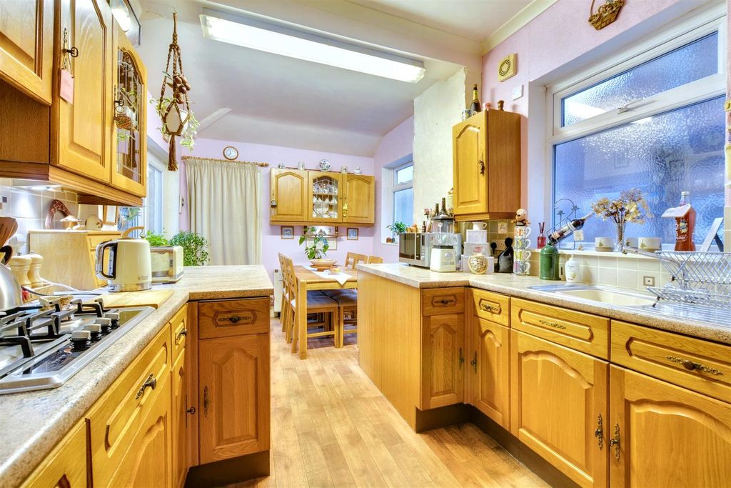 Property photo 2 of 22 Kitchen_1.Jpeg