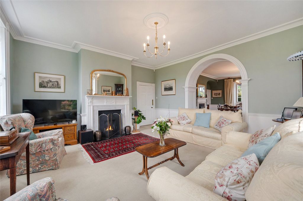 Property photo 3 of 33 Picture No. 17