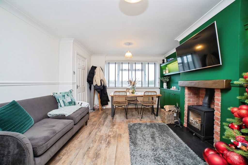 Property photo 3 of 14