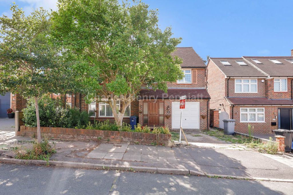 Property photo 1 of 23