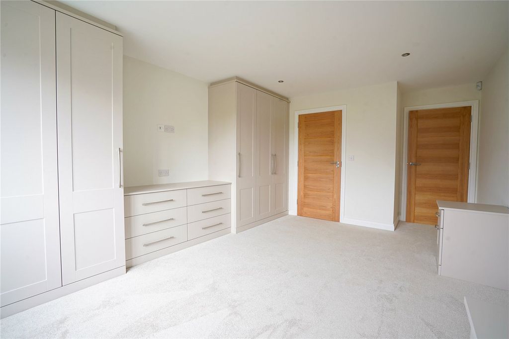 Property photo 3 of 16 Picture No. 08