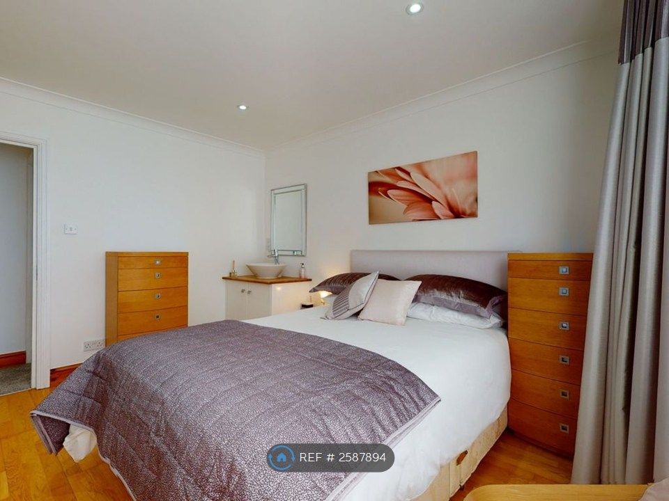 Property photo 2 of 14 Bedroom 2