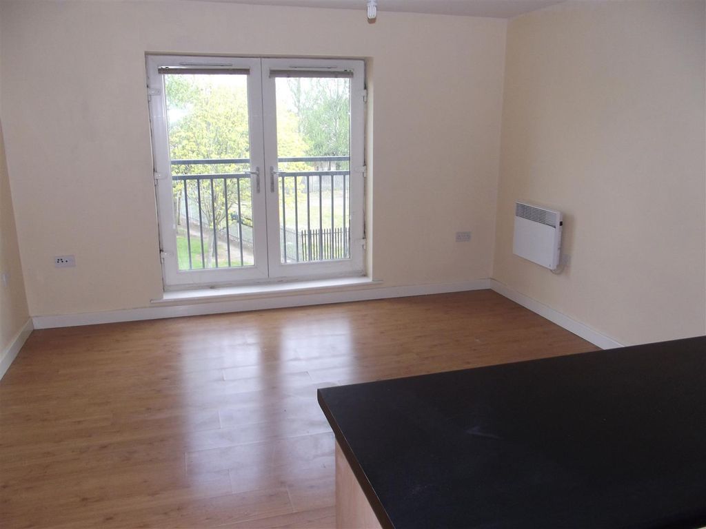 Property photo 3 of 5