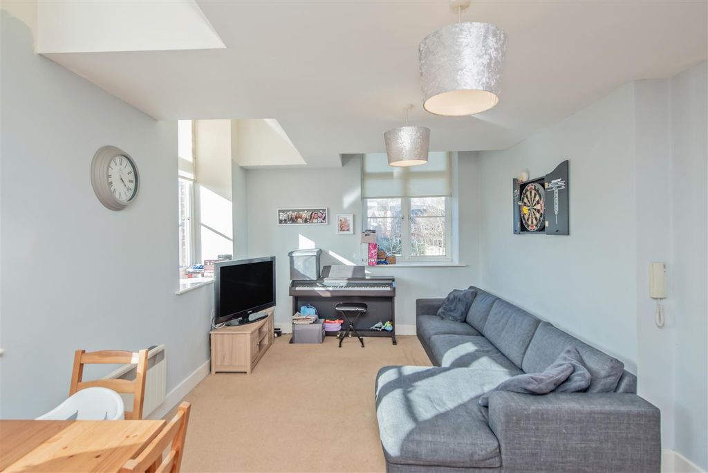 Property photo 3 of 14 Open Plan Living Room / Dining Area / Fitted Kitch