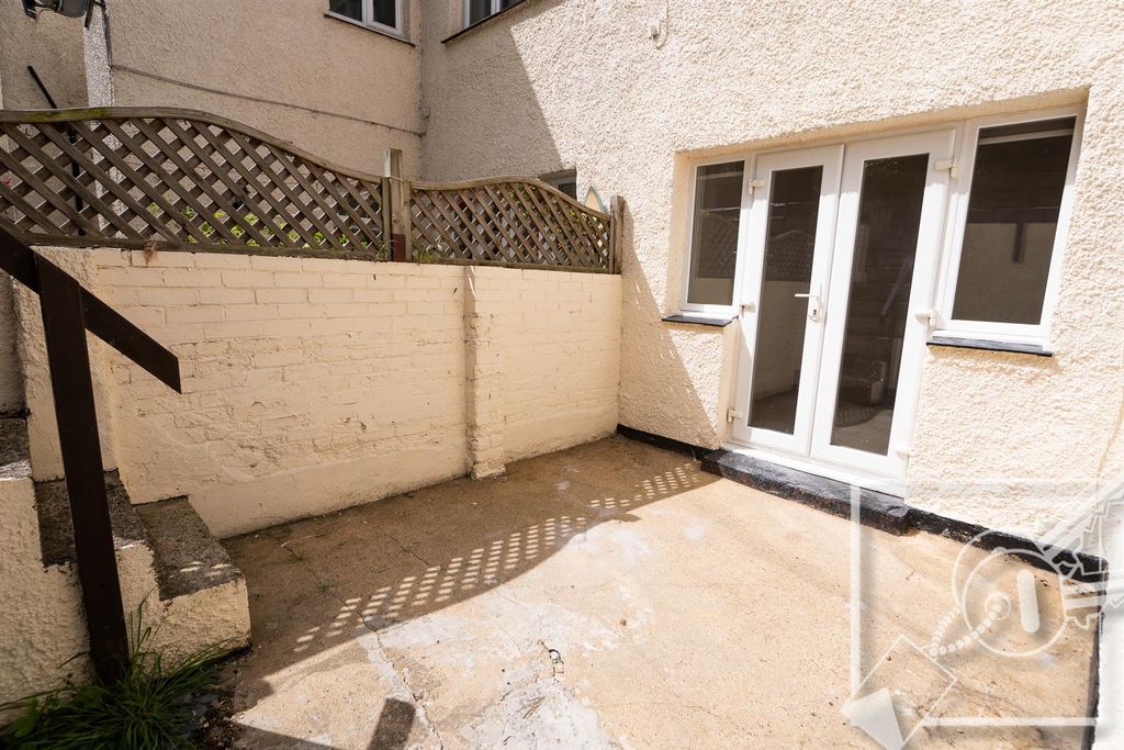 Property photo 2 of 17 Rear